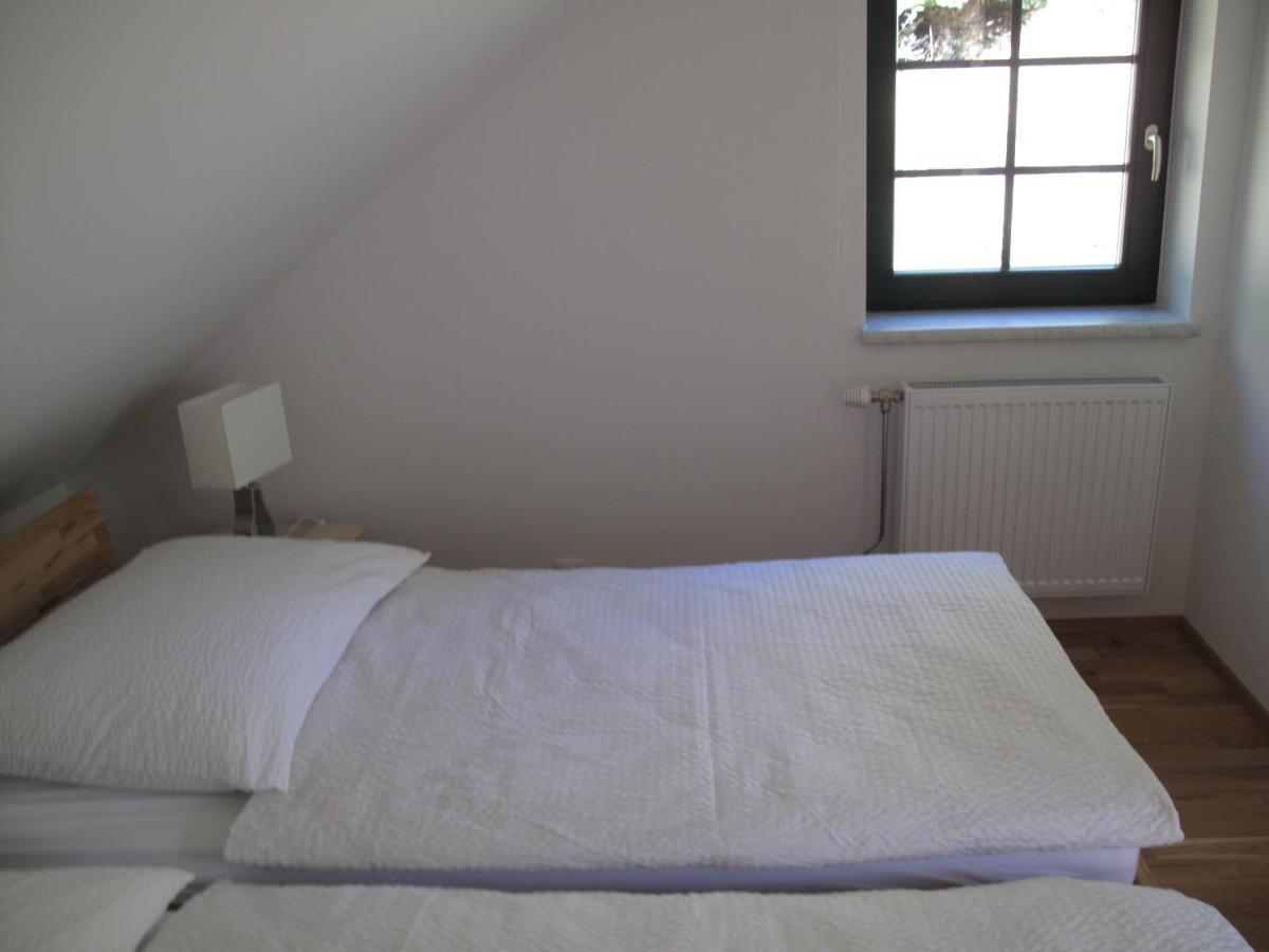 Zweihaeusl Apartment Moenichkirchen